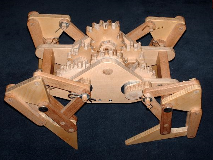 Arvense
Prototipo de un sistema de control de maleza, basado en el mecanismo de Theo Jansen.