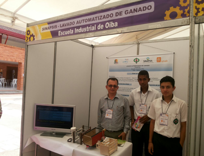 Lavado automatizado de ganado
Se adopta la metodología Design Thinking en el desarrollo del proyecto, permitiendo corregir debilidades encontradas en el prototipo 2013.